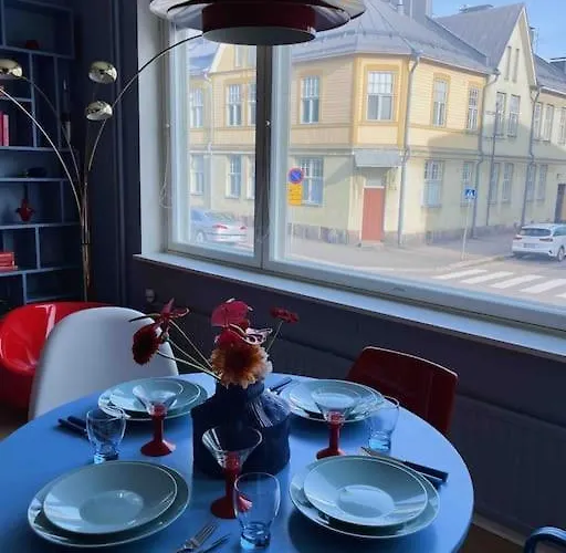 Ihana Kaksio Linnanmaeen Vieressae